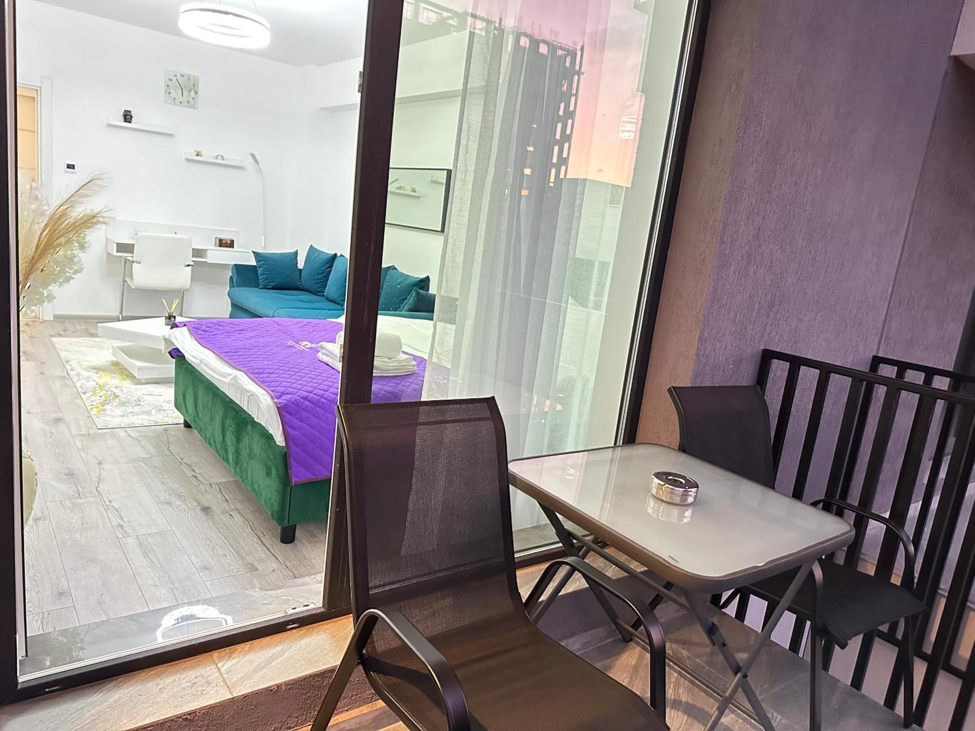 Coresi Mall Area Studios & Apartments By Glam Braşov Exterior foto